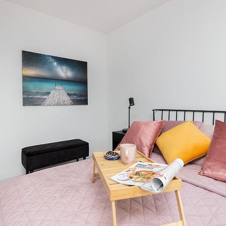 Old Town Bastion Walowa Apartments By Noclegi Renters Gdansk Bagian luar foto