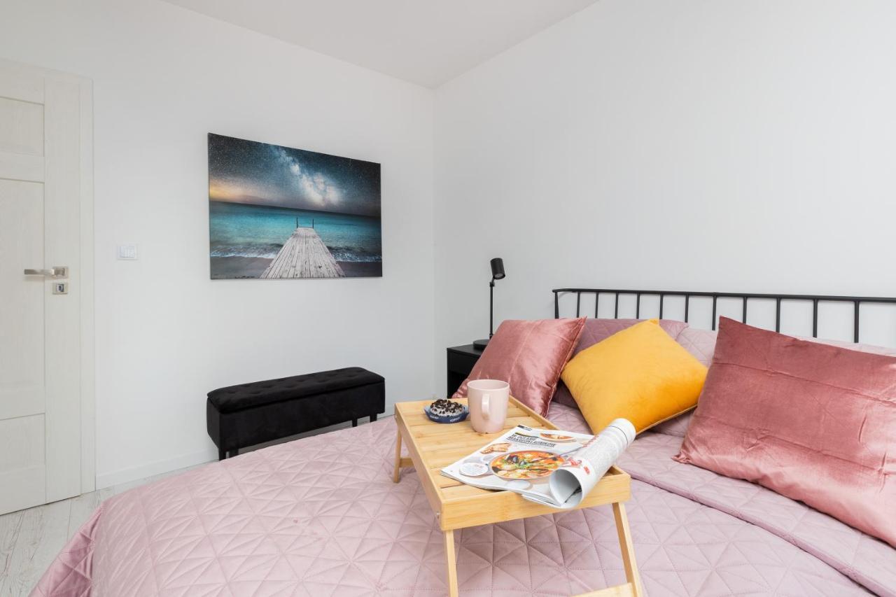 Old Town Bastion Walowa Apartments By Noclegi Renters Gdansk Bagian luar foto